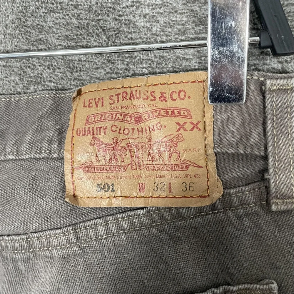 Vintage Levis 501‎ Jeans Mens 30x34 Brown Button Fly Straight Leg Made USA 90s